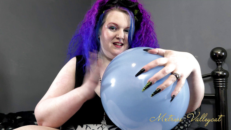 Mxtress Valleycat: 让我的巨乳更大