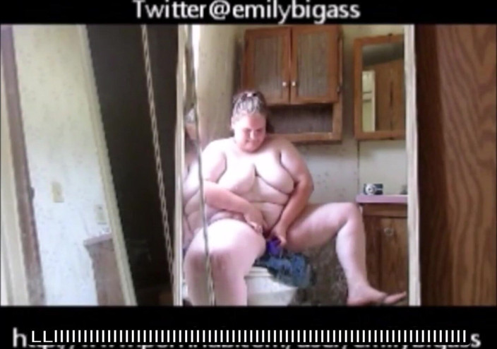 Fat Goddes: Fucking My Pussy While at Work Intense Orgasm &amp; Pussy Cum