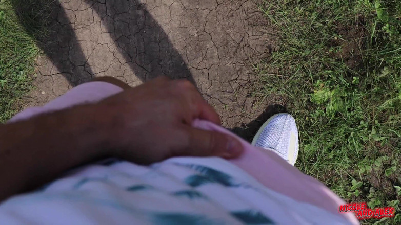 NicoleAndAlex: Ormanda en iyi arkadaşımın kız arkadaşını siktim