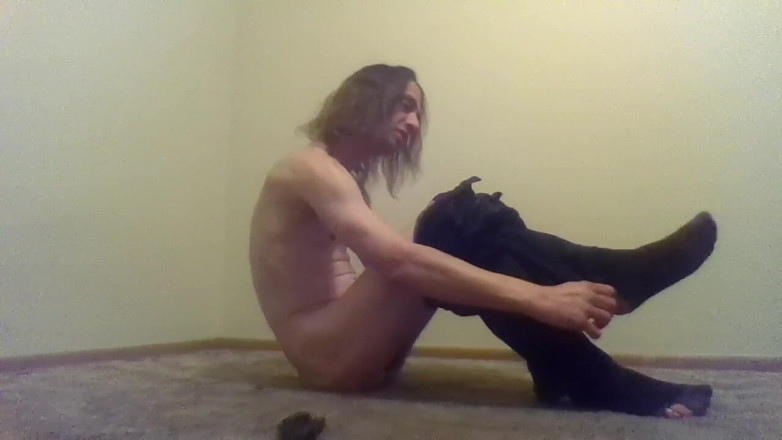 LilTaste: Close-up of My Chaffed Asshole &amp; Stripping