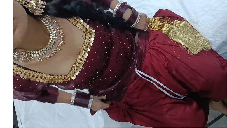 Vamika: Punjabi Bhabhi Vamika mới kết hôn bị chồng đụ