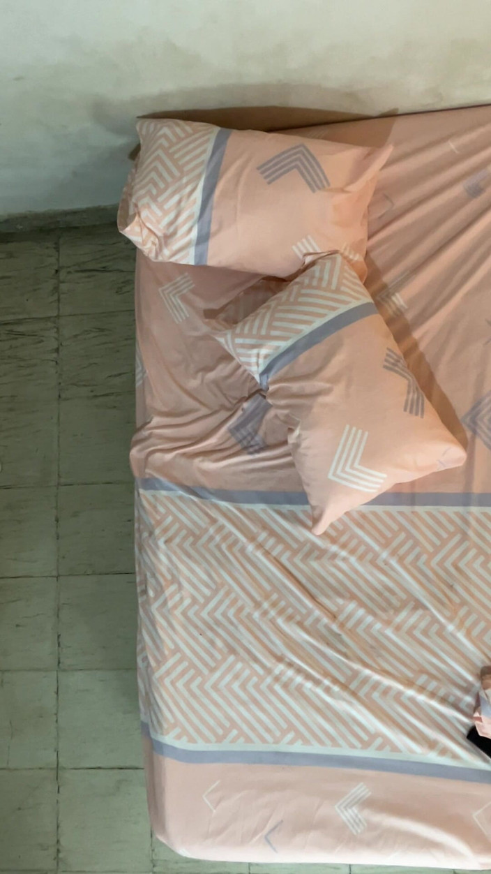 Monozion: Inderin tätowiert, dicker arsch betrügt hintern mit nachbarin