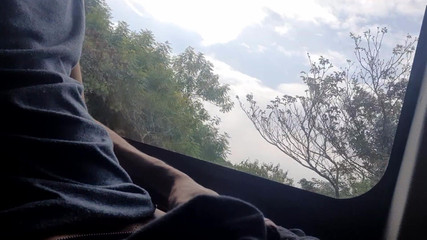 Lekexib: バスで手コキ