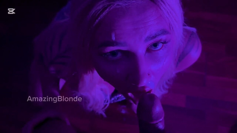 Amazing Blonde: Lo invité. y mostré mis verdaderos deseos