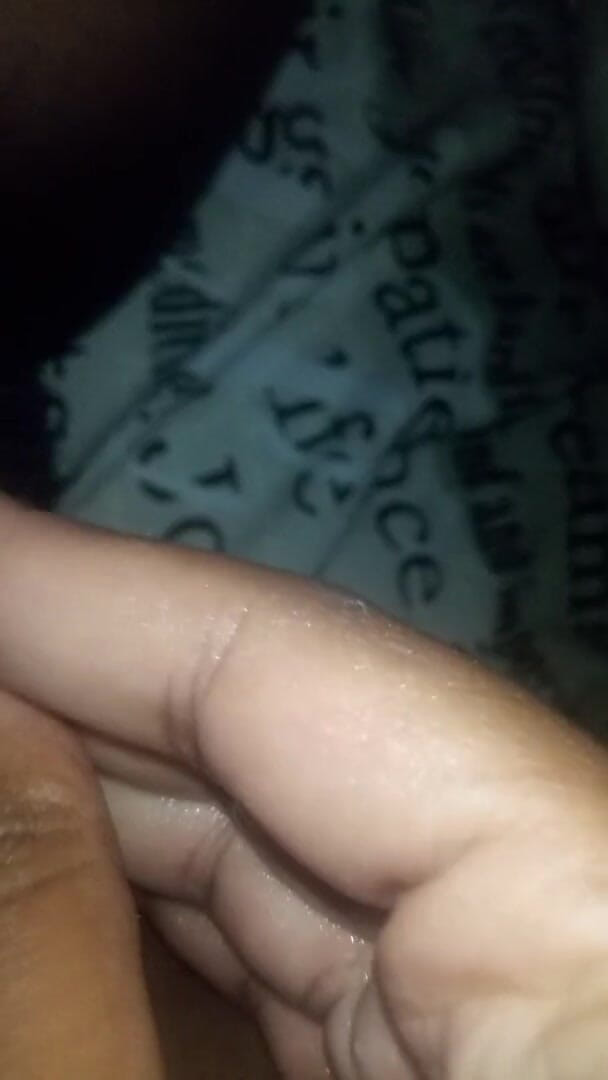 Sexy thando: Playing with my wet pussy