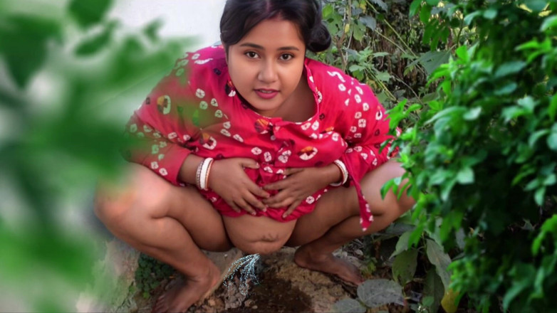 Puja_bhabhi0: Desi Village Bhabhi Outdoor Squirting Sex Video Bhabhi Ki Jungle...