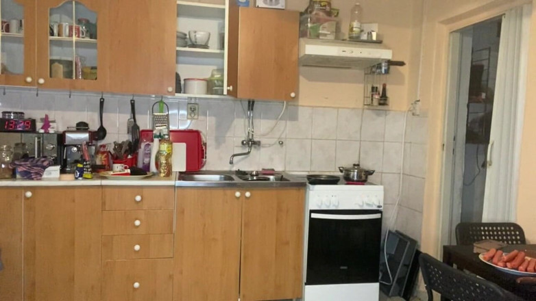 Cuteblonde666: Nude cooking sweet pea stew hairy girl