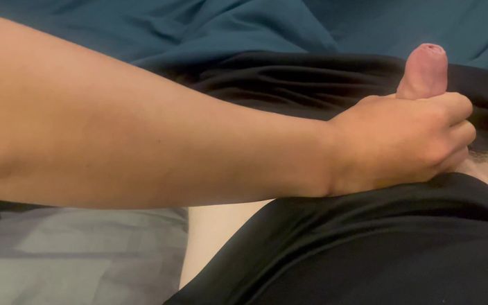 Quan Vietnam 18: Tânărul fiu vitreg îl atinge pe tatăl vitreg prima dată în pat....