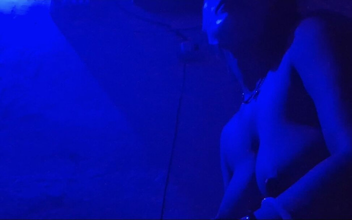 Busty Banuu: Kakak ipar bercinta dengan sangat baik pada waktu malam