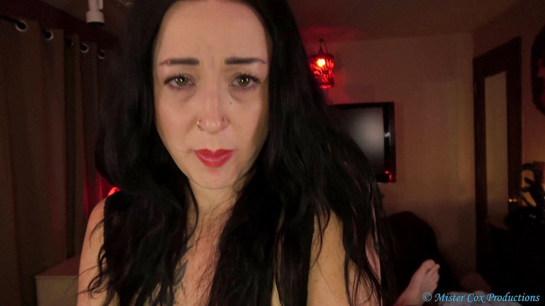 MrxMrsCox: Ricky的继母渴望他的鸡巴射精