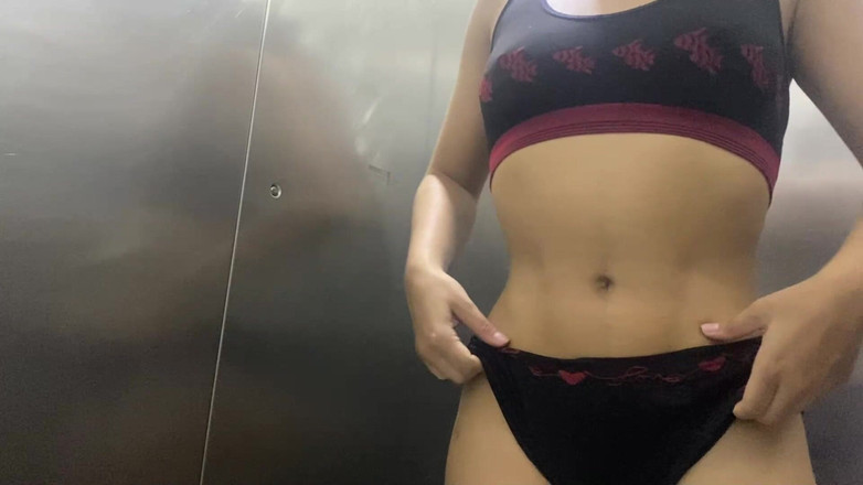 pampammedallo: Przymierzanie nowych ubrań