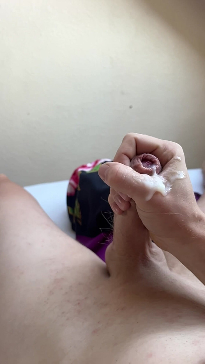Chris Le: Virgin Cock Slomo