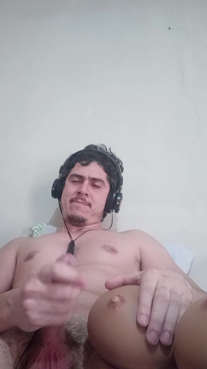Tabasco Jake: Handsome Embarrassed Man Comes in Thick Squirts on Big Tits