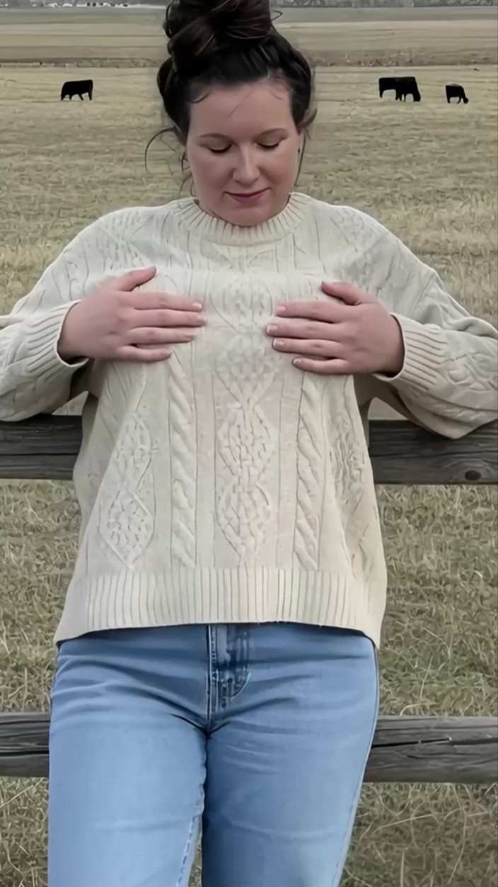 Gonna make you squirt: I Grabbed My Big Tits and Played with Them in...