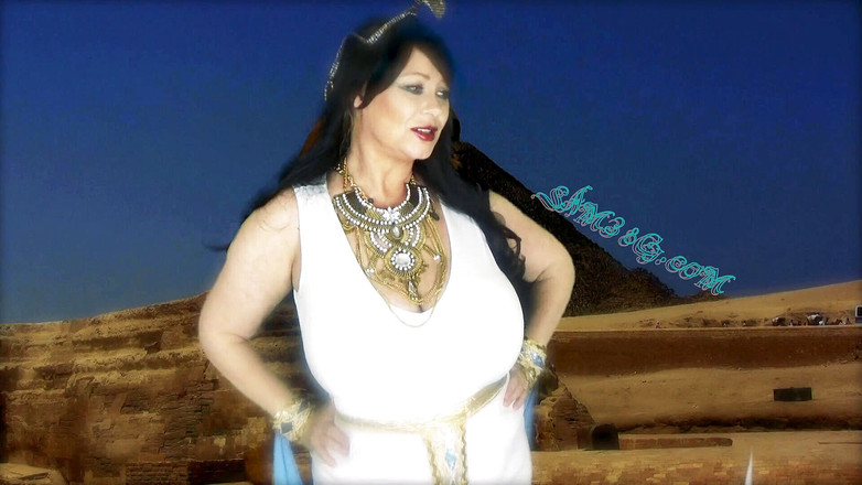 Samantha 38G: 强大的女王Cleo