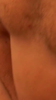 Nikdo neřekl, velký zadek se musí celou dobu vejít do cosplay