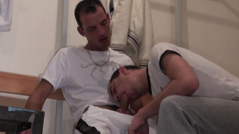 Crunch Boy: Twink fucked by scally boy at the sports club