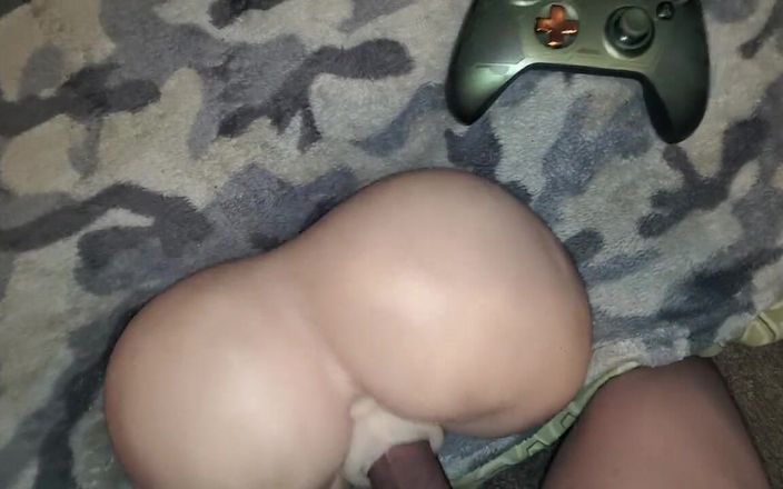 Z twink: Taking a Break From Xbox and Cumming with My Friend...