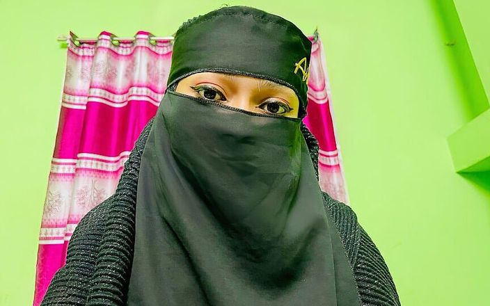 Kaleonjoybd: Teyze çok seksisin ve şeklin Sanny Leone'ye benziyor