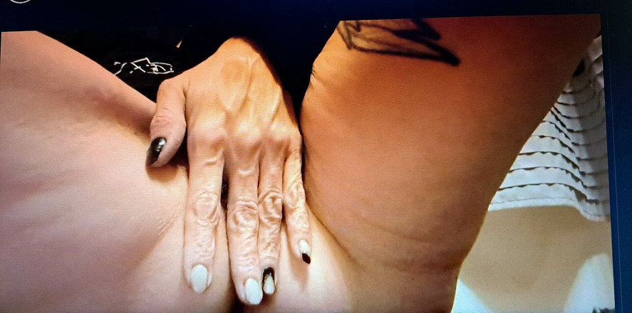 PandoraSG: Recortando mis pubis mientras te humilla