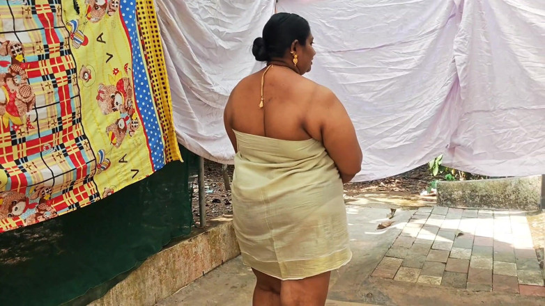 Anne Ipe: Classically Dressed Desi Girl Getting Naked Wearing Only Jewels