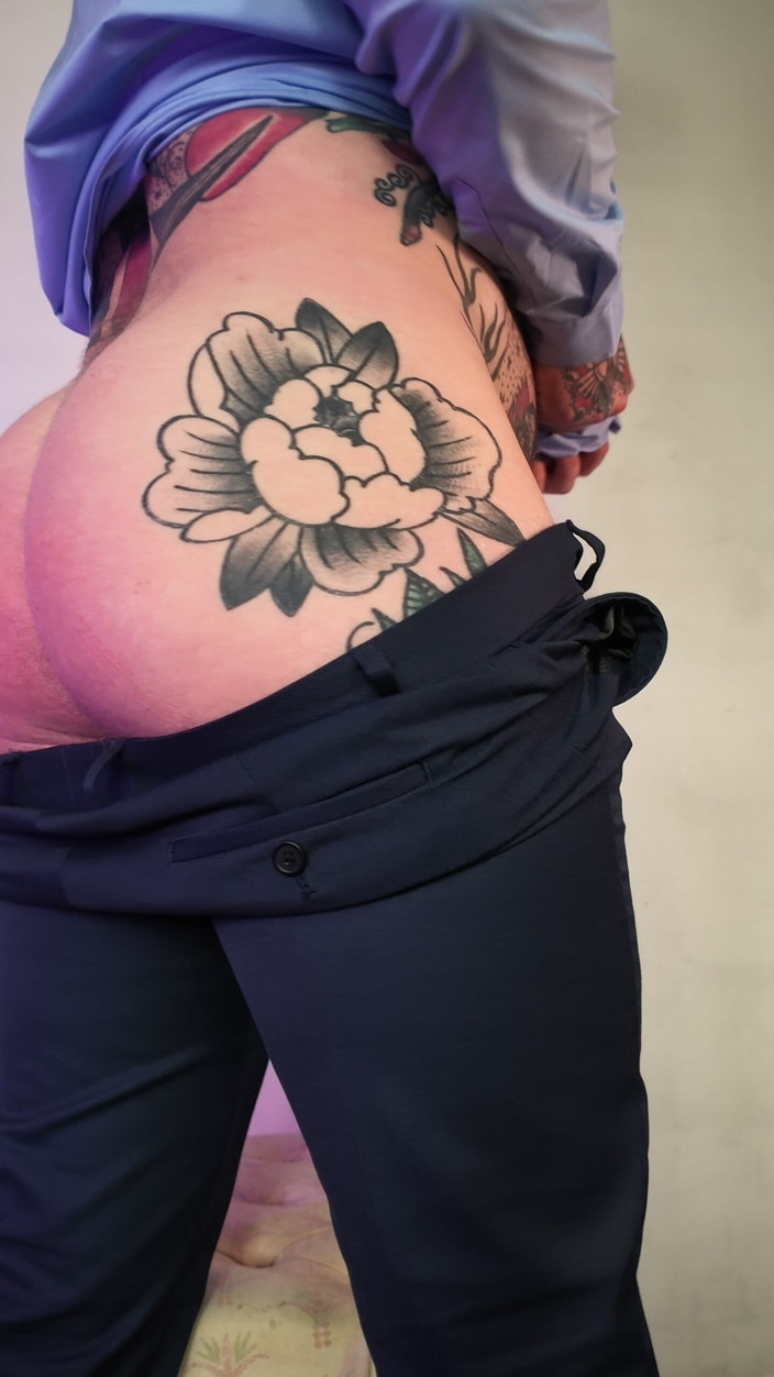 Tattooed Dom: Tattooed Dom Solo Cumshot Worship Video