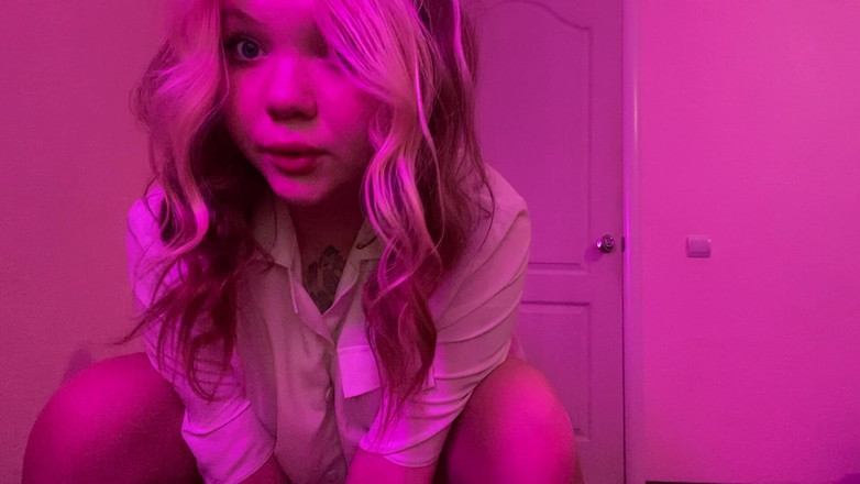 AurelliaCreampie: टीचर से अपने लंड को मरोड़ने का नियंत्रण