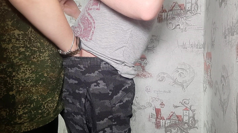 Viktoria_sekret: wife in leather leggings seduced a worker