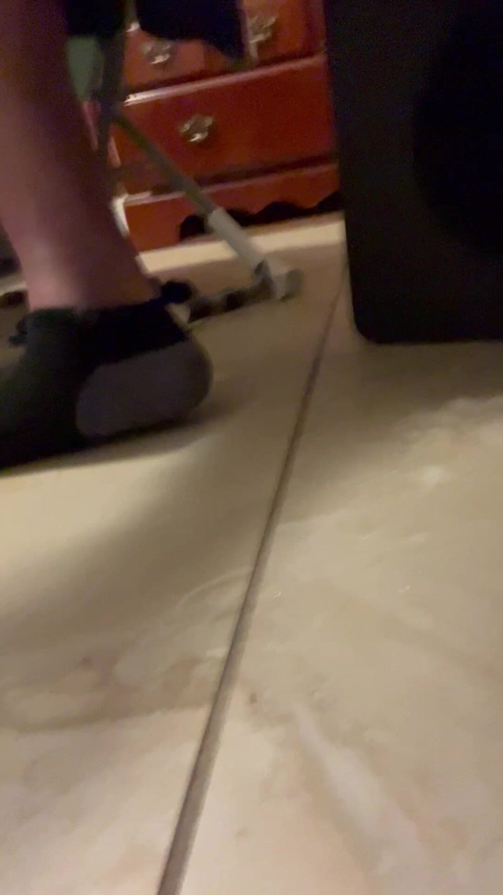 Gil: Cumming Hard