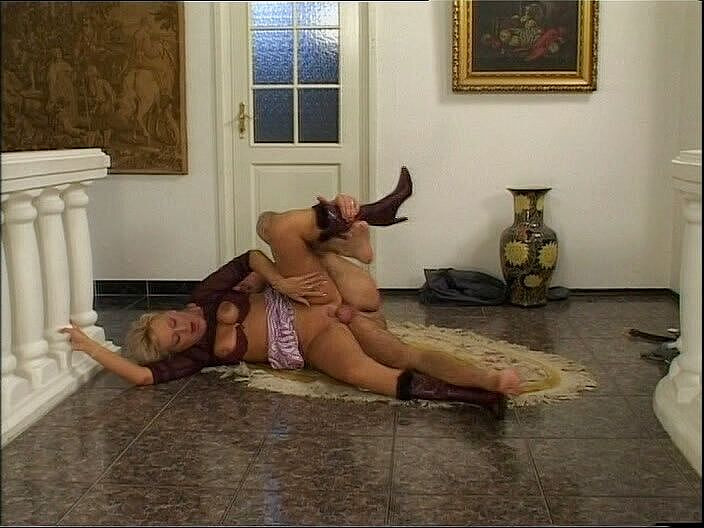 Xtime Network: La milf bionda ama il cazzo