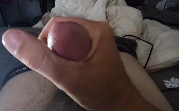 CJ995: Stroking to Big Cum