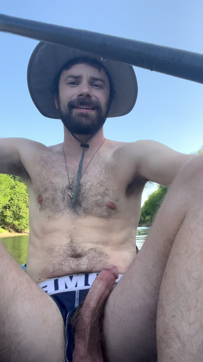 patmybunz: Cumming in My Kayak
