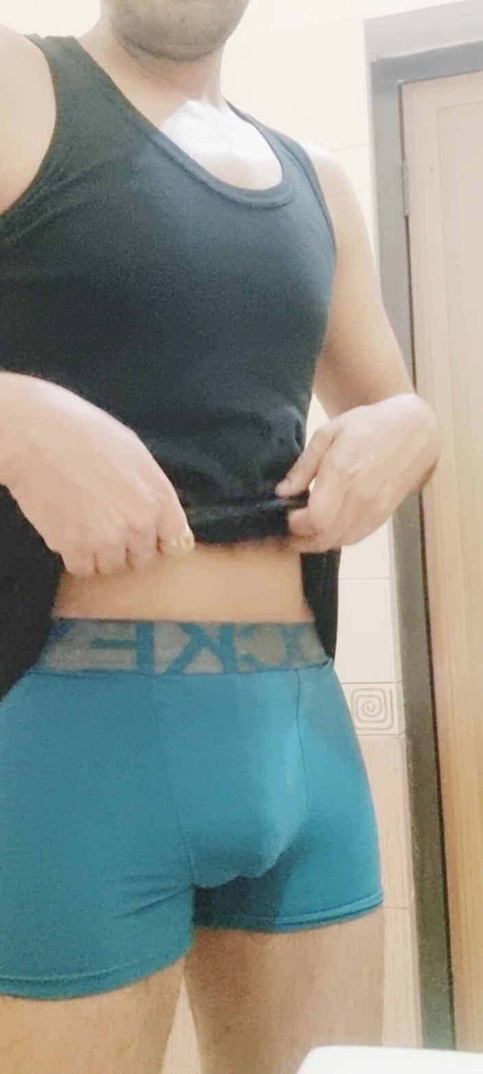 rruh_2024: 목욕탕에서 혼자