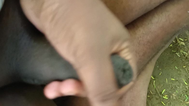 Goodboy_tamil: Ngocok kontol solo