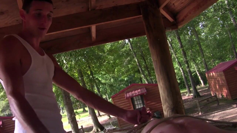 Dream Boy Bondage: ツリースタンドのからかい - 第1章