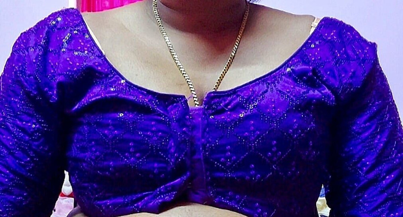 Desi Mohini: भारतीय देसी हॉट जोड़ा कमरे में जोरदार सेक्स करता है