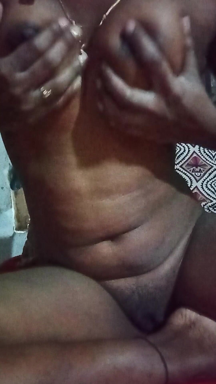 Liniqueen12: Awek seksi Tamil dengan suara