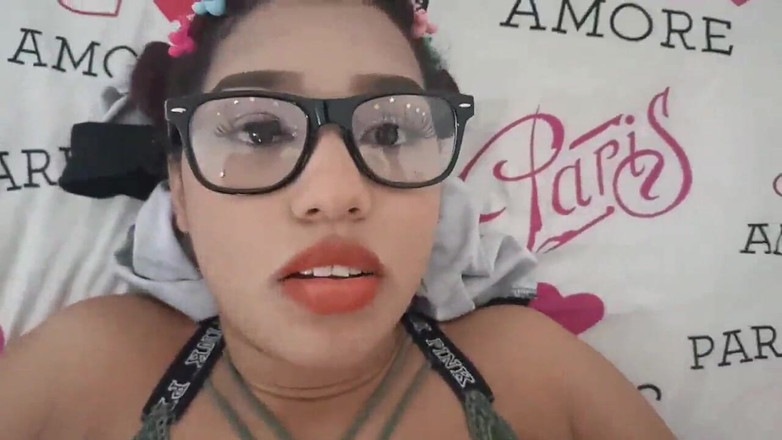 Pikaa6: न्यूयॉर्क संयुक्त राज्य अमेरिका से 18 वर्षीय काले बाल वाली बड़े झूलते स्तन अपने सौतेले भाई के बड़े लंड को चोद रही है भाग 71