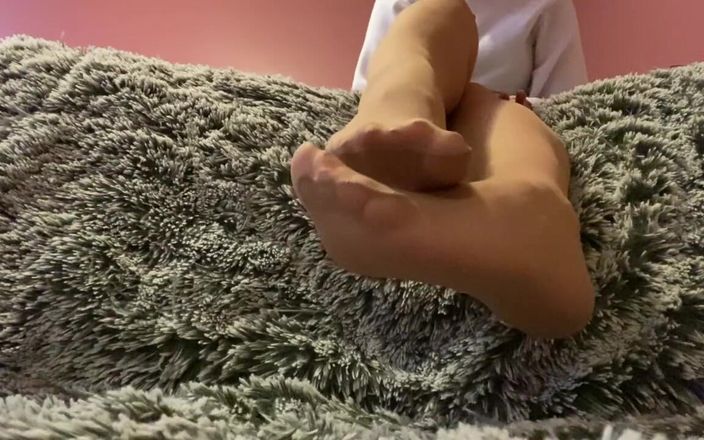 TheRealKittyD: Footworship in Nylons, Asmr WICHsanleitung