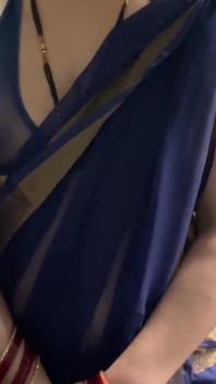 Sex with Hot Aunty in Kitchen Big Boob Showing Fully Hindi Audio