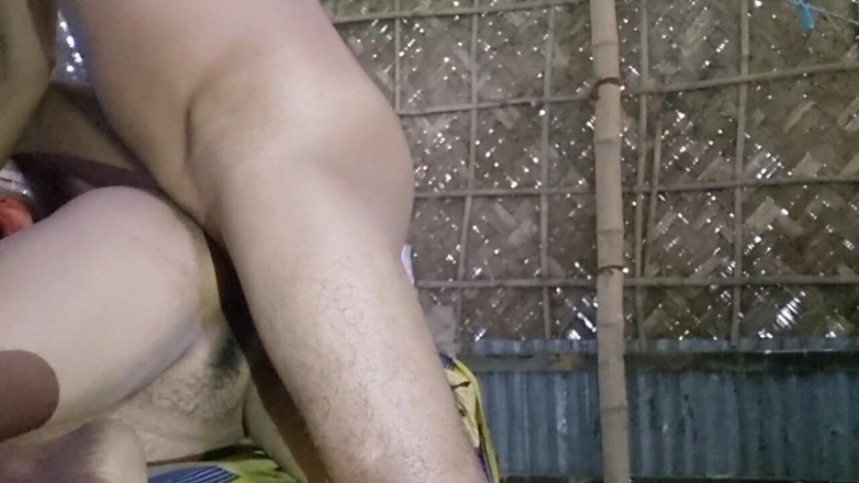 Jesmina: Bengálský manželka tvrdě šuká do análu