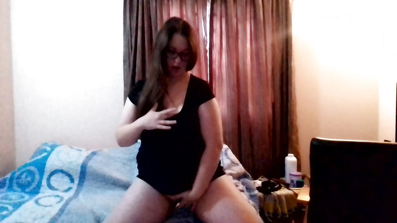 IllustriousAnnie: Nemůže přestat stříkat šukání mé těsné kundičky s robertkem