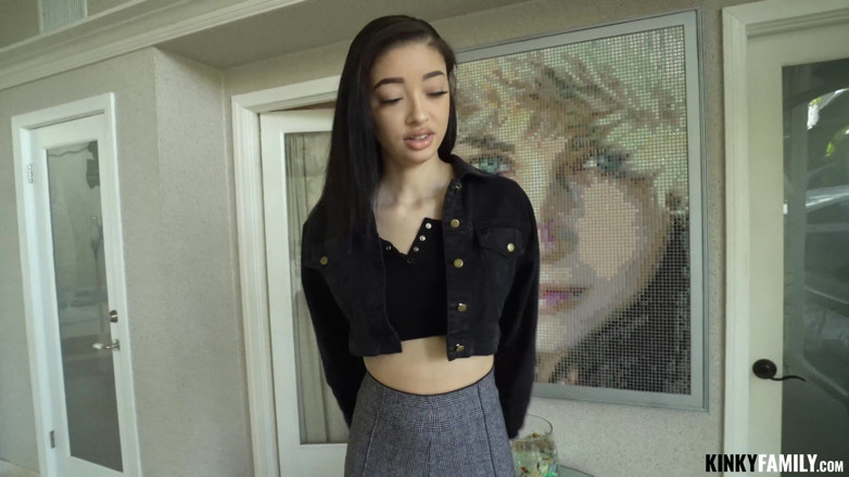 Kinky Family: Fucking stepsis before a party