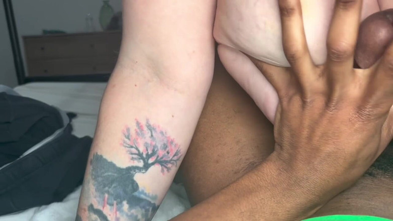 Cory Strokes: Livie Blainn Memerah Cory Mengusap Semasa Membaca