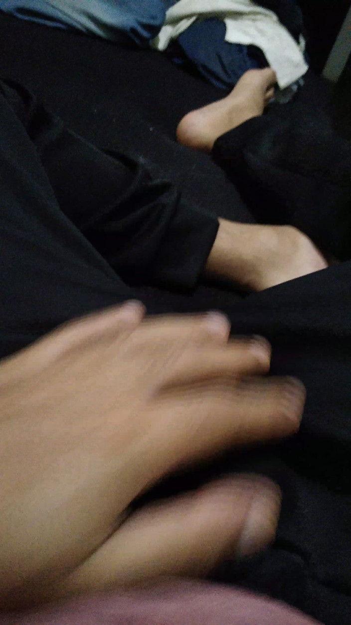 AlexAlejandro13: 挑発的なタッチング