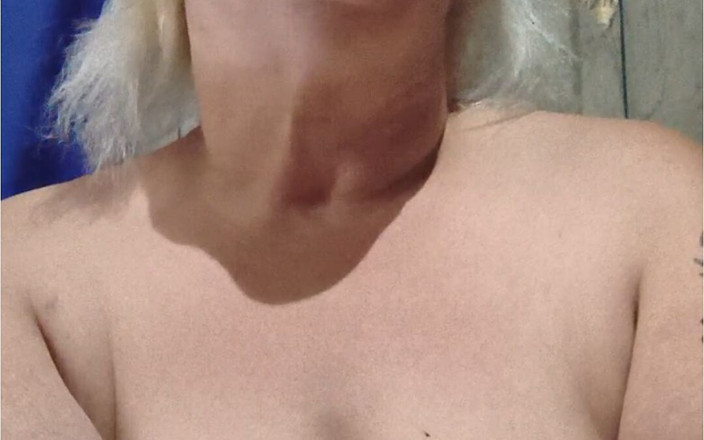 HerculesnVENUS: Tina's Watching a Hot Show with Sex Scenes Shes Cumming...