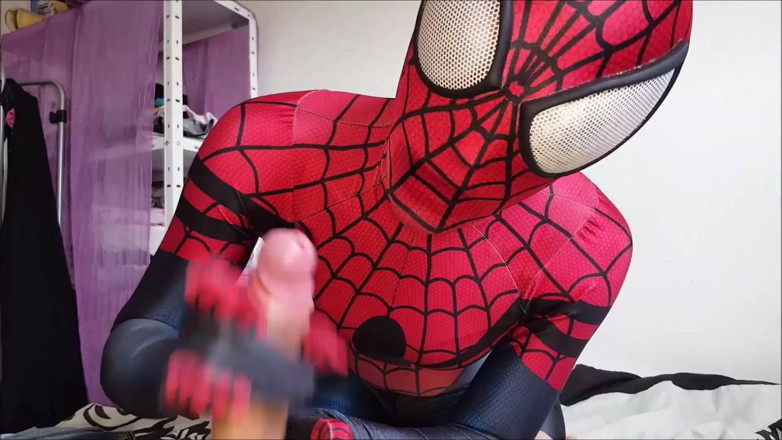 Nylon Xtreme: Novo boquete com fantasia de SpiderGirl