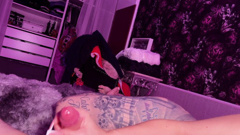 MissAlessaMilano: 16. Adventskalender 2025 - Aufwachen Durch Blowjob Und Reiten