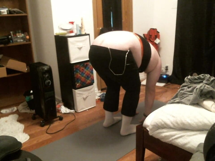 Roxxie rae page: Yoga vibrato da proiettile