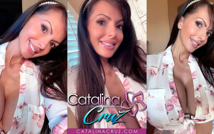 Catalina Cruz VR: Catalina Cruz - Watch Closely 5K VR